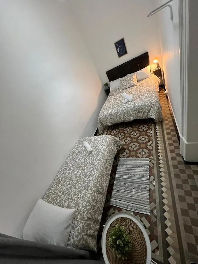 게스트하우스 A & M Barcelona Hostal